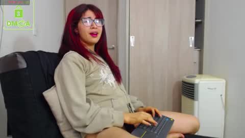 Camilita Echeverri online show from 9, 6, 2026