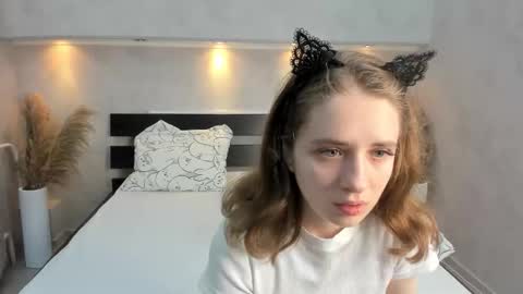 Snapshot of camilla_kelly chatting on 17, 10, 2025 Camilla online show from 17, 10, 2025