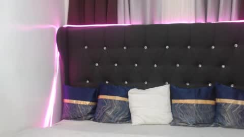 Snapshot of camilla_morena chatting on 28, 9, 2025 camilla_morena online show from 28, 9, 2025