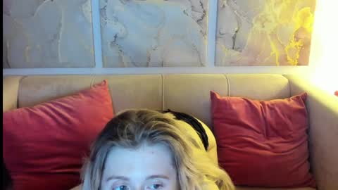Snapshot of camilladreamer chatting on 19, 4, 2026 camilladreamer online show from 19, 4, 2026