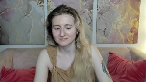 Snapshot of camilladreamer chatting on 28, 4, 2026 camilladreamer online show from 28, 4, 2026