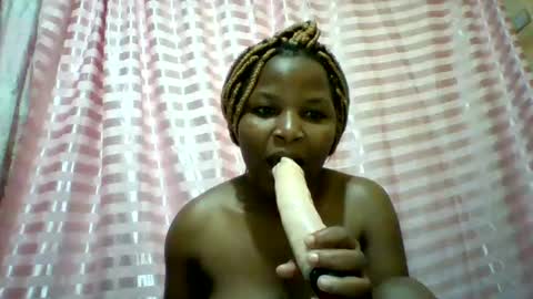 camillah_sweet online show from 6, 3, 2026