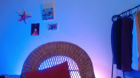  Camille   online show from 17, 1, 2025