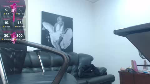 Snapshot of camille_diaz19 chatting on 4, 6, 2026 Camille online show from 4, 6, 2026