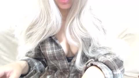 Snapshot of camillebunny chatting on 27, 4, 2026 CamilleBunny online show from 27, 4, 2026