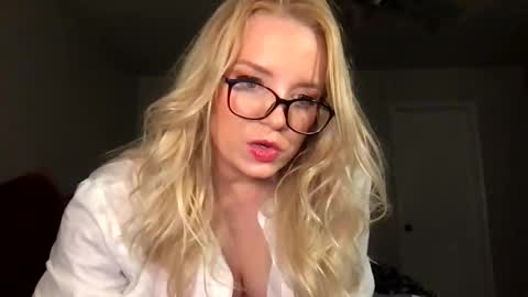 camilleclairexo online show from 15, 5, 2026