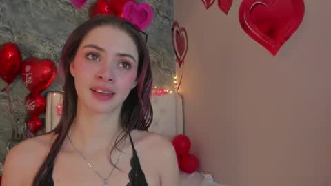 C A M I L L E N    Help me get to the top online show from 14, 2, 2025