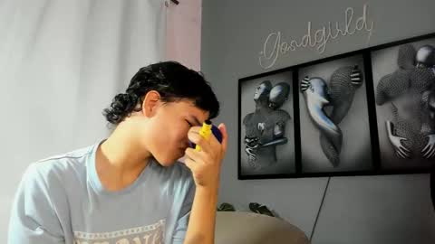 Snapshot of camillo_virgil chatting on 21, 10, 2025 Camillo Virgil online show from 21, 10, 2025