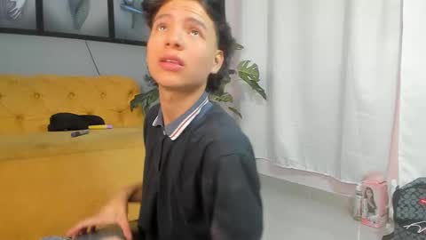 Snapshot of camillo_virgil chatting on 3, 11, 2025 Camillo Virgil online show from 3, 11, 2025