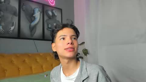 Snapshot of camillo_virgil chatting on 11, 11, 2025 Camillo Virgil online show from 11, 11, 2025