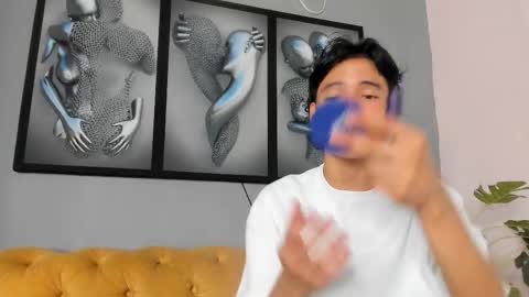 Snapshot of camillo_virgil chatting on 21, 11, 2025 Camillo Virgil online show from 21, 11, 2025