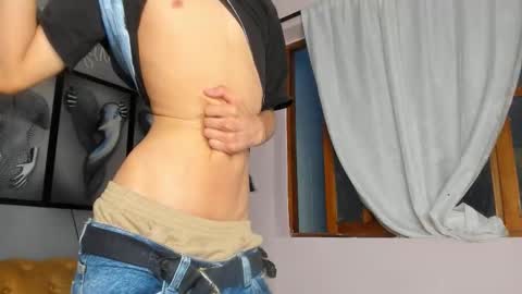 Snapshot of camillo_virgil chatting on 3, 12, 2025 Camillo Virgil online show from 3, 12, 2025