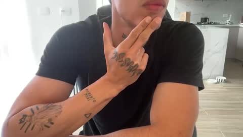Snapshot of camilo__ chatting on 4, 5, 2026 camilo online show from 4, 5, 2026