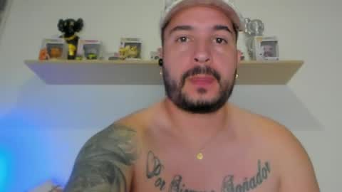 camilo_restrepo21 online show from 5, 4, 2026