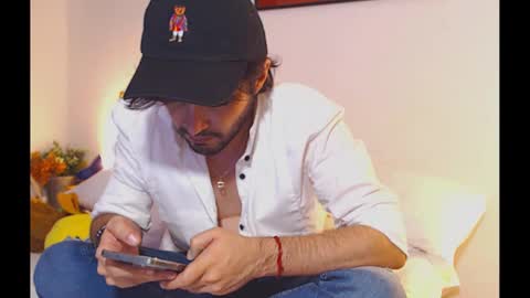 Snapshot of camilosaennz chatting on 12, 1, 2025 camilo online show from 12, 1, 2025