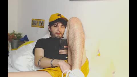 Snapshot of camilosaennz chatting on 13, 1, 2025 camilo online show from 13, 1, 2025