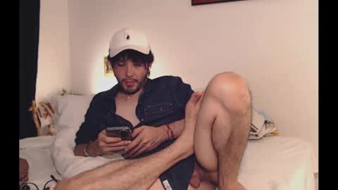 Snapshot of camilosaennz chatting on 13, 1, 2025 camilo online show from 13, 1, 2025