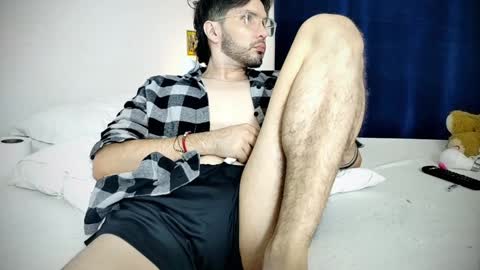 Snapshot of camilosaennz chatting on 23, 1, 2025 camilo online show from 23, 1, 2025