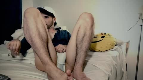 Snapshot of camilosaennz chatting on 2, 2, 2025 camilo online show from 2, 2, 2025