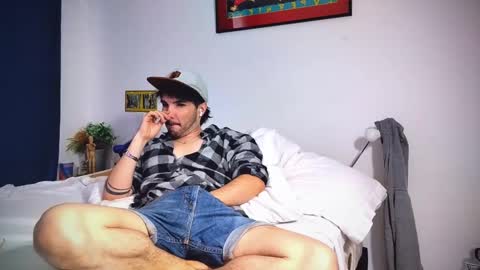 Snapshot of camilosaennz chatting on 10, 2, 2025 camilo online show from 10, 2, 2025