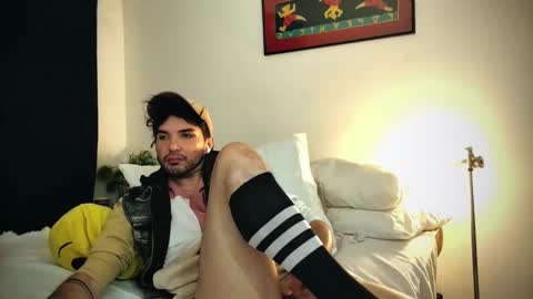 Snapshot of camilosaennz chatting on 13, 2, 2025 camilo online show from 13, 2, 2025