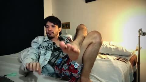 Snapshot of camilosaennz chatting on 15, 2, 2025 camilo online show from 15, 2, 2025