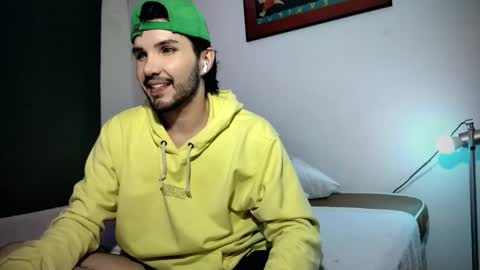 Snapshot of camilosaennz chatting on 17, 2, 2025 camilo online show from 17, 2, 2025