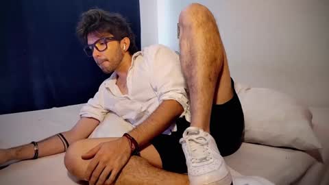 Snapshot of camilosaennz chatting on 24, 2, 2025 camilo online show from 24, 2, 2025