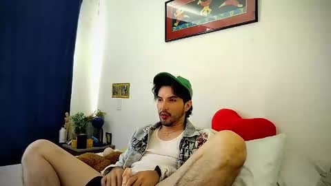Snapshot of camilosaennz chatting on 9, 3, 2025 camilo online show from 9, 3, 2025