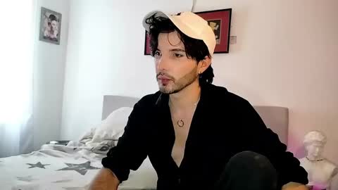 Snapshot of camilosaennz chatting on 14, 9, 2025 camilo online show from 14, 9, 2025