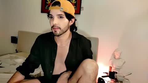 Snapshot of camilosaennz chatting on 4, 10, 2025 camilo online show from 4, 10, 2025