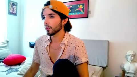 Snapshot of camilosaennz chatting on 4, 10, 2025 camilo online show from 4, 10, 2025