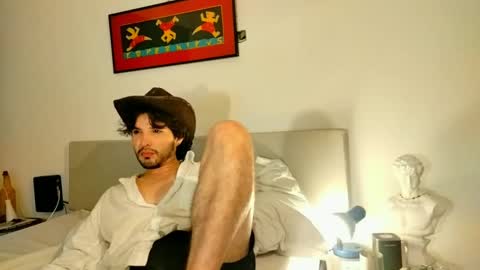 Snapshot of camilosaennz chatting on 17, 10, 2025 camilo online show from 17, 10, 2025