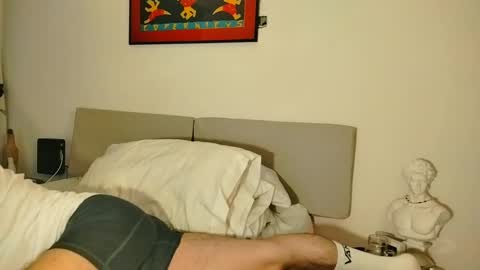 Snapshot of camilosaennz chatting on 18, 10, 2025 camilo online show from 18, 10, 2025