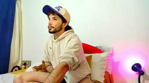 Snapshot of camilosaennz chatting on 21, 5, 2026 camilo online show from 21, 5, 2026
