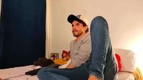 Snapshot of camilosaennz chatting on 27, 5, 2026 camilo online show from 27, 5, 2026