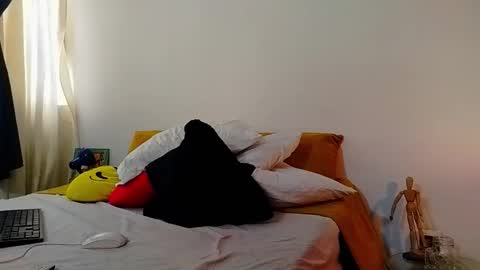 Snapshot of camilosaennz chatting on 5, 6, 2026 camilo online show from 5, 6, 2026