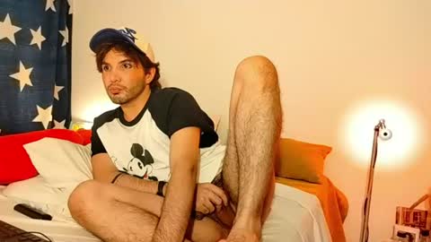 Snapshot of camilosaennz chatting on 7, 7, 2026 camilo online show from 7, 7, 2026
