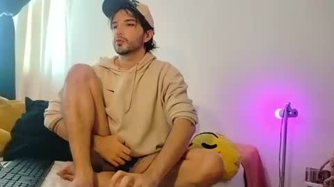 Snapshot of camilosaennz chatting on 20, 7, 2026 camilo online show from 20, 7, 2026