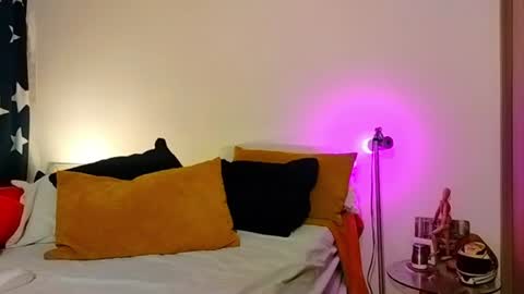 Snapshot of camilosaennz chatting on 25, 7, 2026 camilo online show from 25, 7, 2026