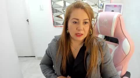 Snapshot of camixxx_m chatting on 13, 6, 2026 camixxx_m online show from 13, 6, 2026