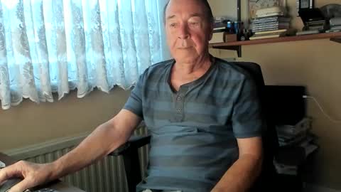 Snapshot of cammee chatting on 19, 12, 2025 Cammee online show from 19, 12, 2025