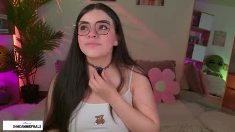   Lets reach 200 thumbs up  online show from 15, 9, 2025