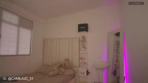 Laura Camila online show from 27, 3, 2026