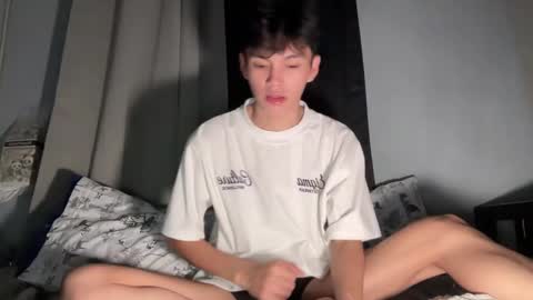 Snapshot of camwithethan chatting on 8, 1, 2026 Ethan online show from 8, 1, 2026