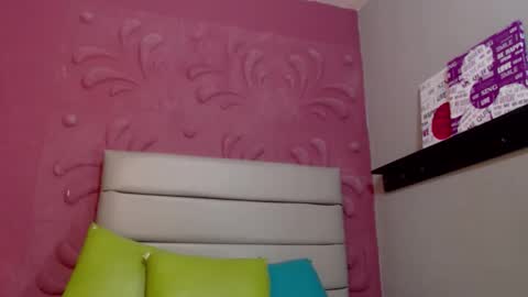 Snapshot of camy_cherry707rs chatting on 18, 12, 2025 camy cherry707rs online show from 18, 12, 2025