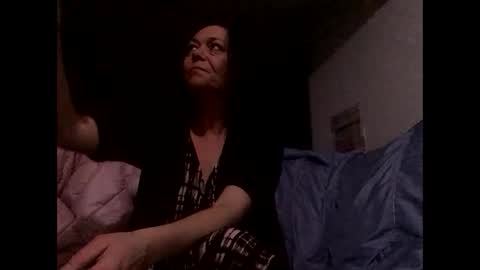 canadiannancouple online show from 5, 1, 2025