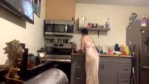 canadiannancouple online show from 4, 2, 2025