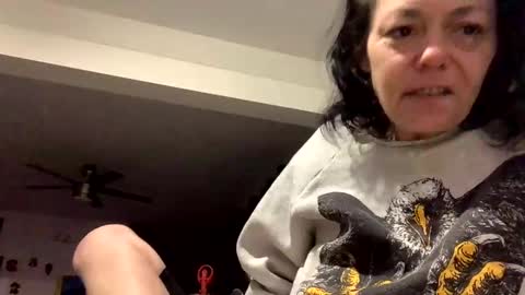 canadiannancouple online show from 22, 2, 2025