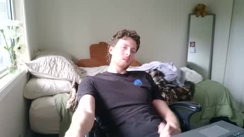 Snapshot of canadianstud18 chatting on 13, 2, 2025 Devon online show from 13, 2, 2025